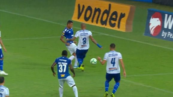 4 erros e acertos de arbitragem na rodada 35 do Campeonato Brasileiro - 2