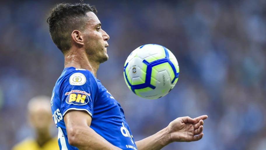 Cruzeiro anuncia afastamento de Thiago Neves - 1