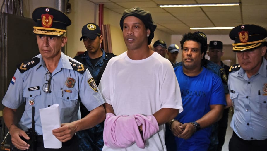 Caso Ronaldinho: Promotor admite suspeita de outros crimes cometidos por craque e seu irmão Assis - 1