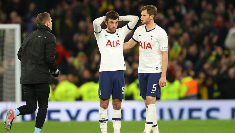 Jogador do Tottenham invade arquibancada para confrontar torcedor após ofensas; veja - 1