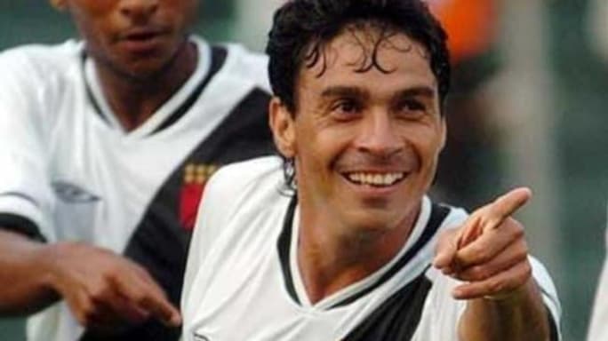 5 jogadores que deixaram o Vasco pela porta dos fundos - 5