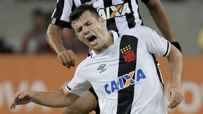 5 jogadores que deixaram o Vasco pela porta dos fundos - 6