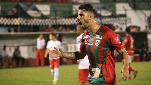 7 portugueses que colocaram seu nome na história do futebol brasileiro - 7