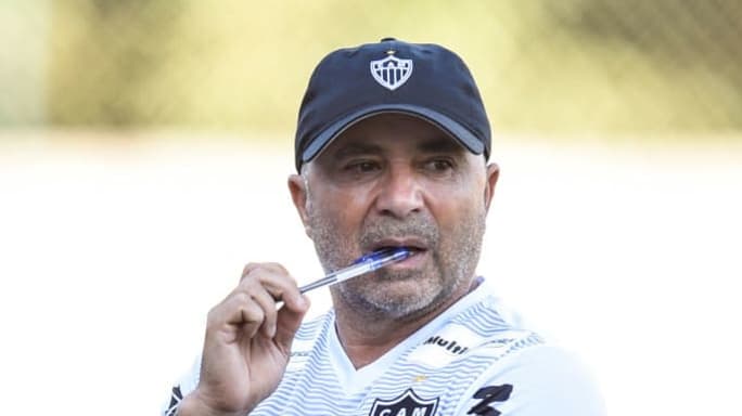 Galo já negocia com zagueiro desejado por Sampaoli, mas terá que acatar condição de time europeu - 3