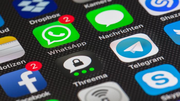 Quase 90% dos brasileiros já fizeram videochamadas no celular; WhatsApp domina - 1