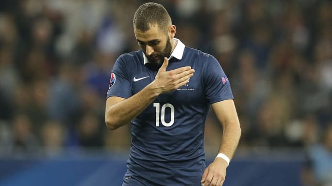 Benzema responde elogios de presidente da federação francesa: “Eu prefiro rir” - 2