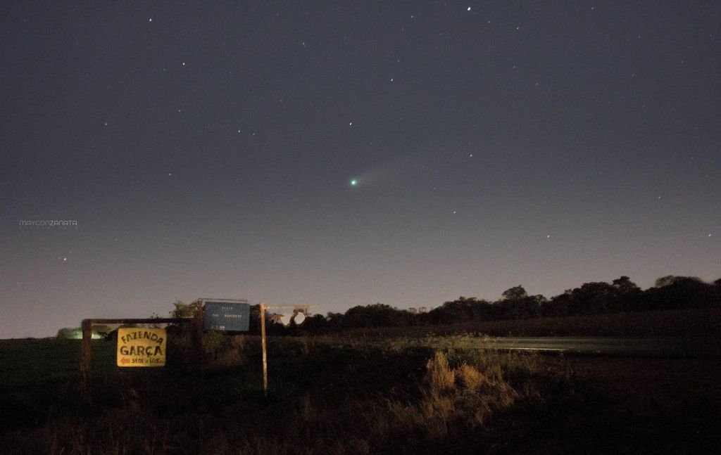 Cometa NEOWISE passa pelo Brasil e é fotografado no céu noturno; veja imagens - 4