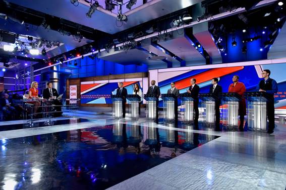 Cenário de debate na CNN americana será referência para a CNN Brasil 