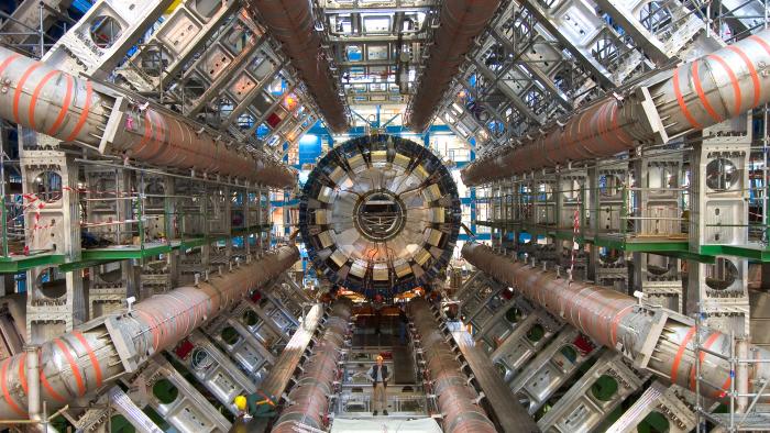 Como acasos e descobertas guiaram os cientistas do CERN ao Bóson de Higgs - 1