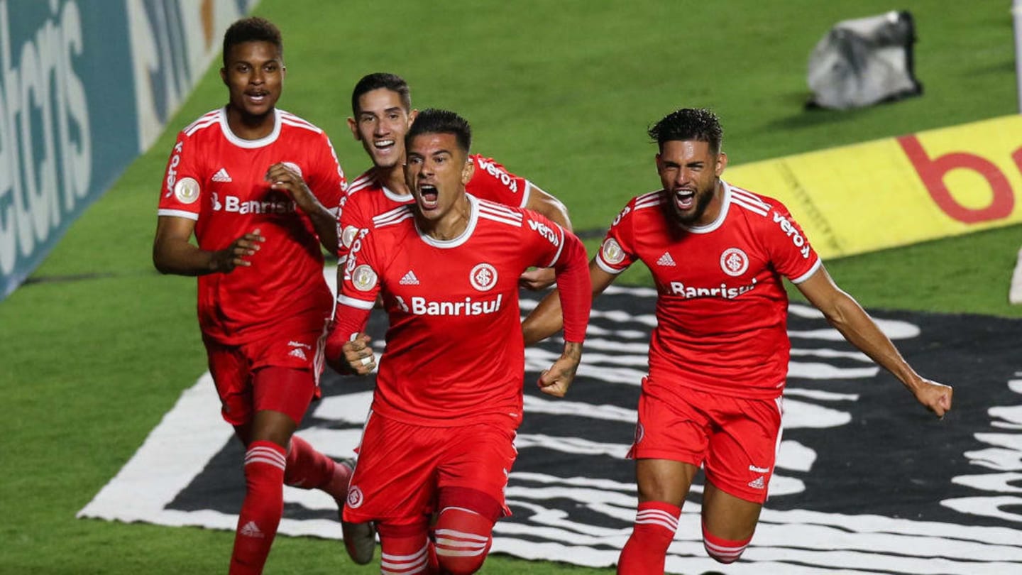 4 erros do São Paulo na goleada sofrida diante do Inter - 2