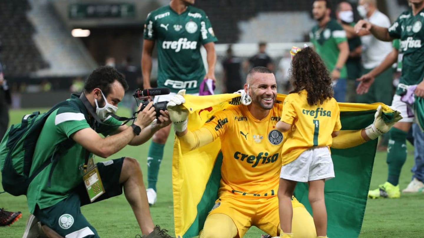 Premiação de Libertadores e Copa do Brasil garante salários que não seriam pagos a jogadores do Palmeiras - 2