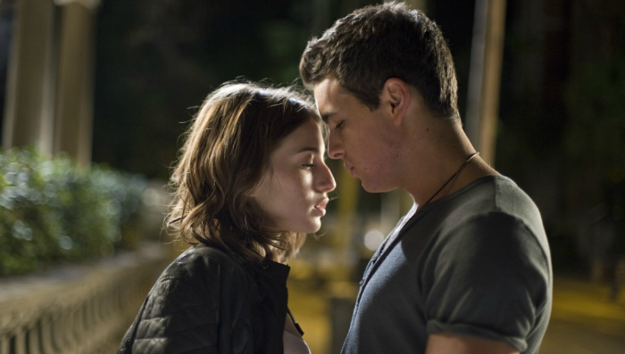 3MSC - Fãs Brasil - Tem Netflix? Então vem que hoje tem dicas de filmes  para o final de semana do catálogo da Netflix estrelados por Mario Casas,  Maria Valverde e Clara