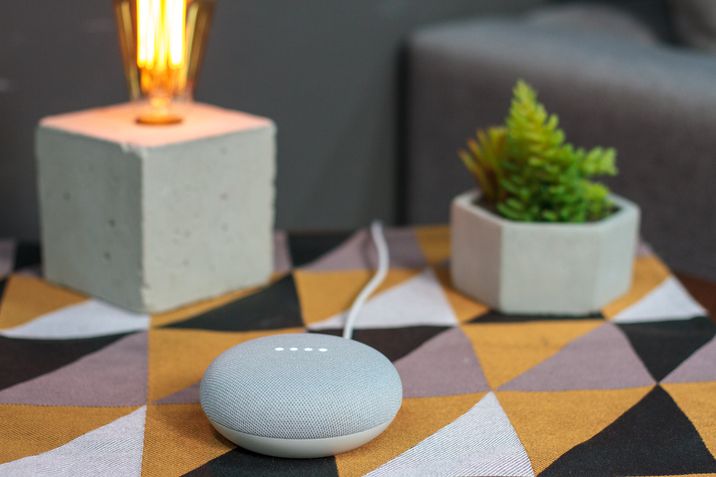 Google Nest Mini configurando