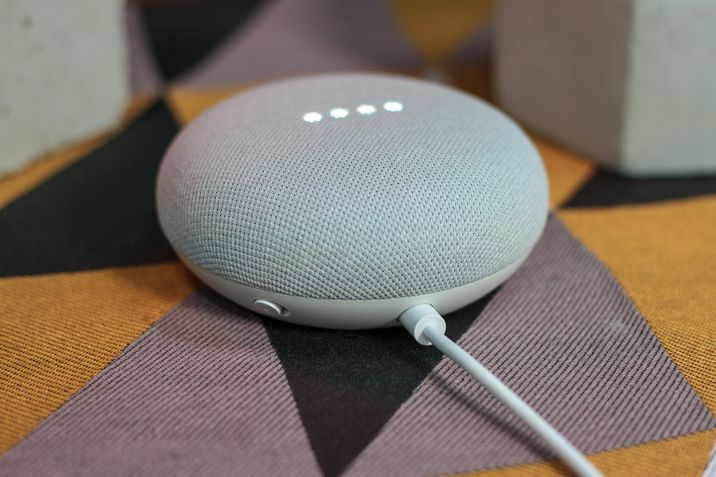 Google Nest Mini botão mic