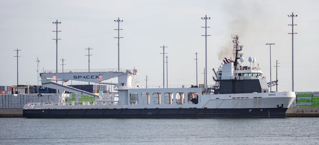 SpaceX homenageia astronautas da NASA ao batizar navios que recuperam foguetes - 3