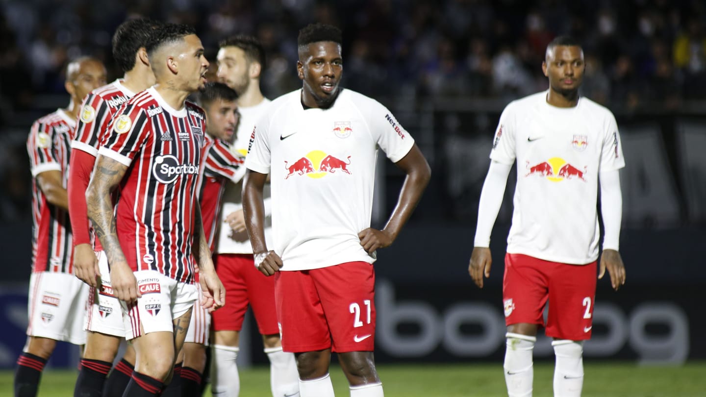 Miranda é criticado após derrota do São Paulo para o Red Bull Bragantino: 'Merece banco' - 1