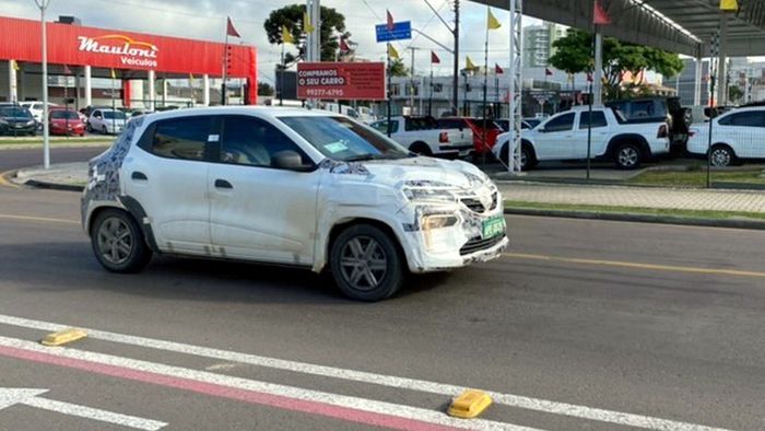 Novos Renault Kwid e Renault Oroch são flagrados no Brasil; veja fotos - 1