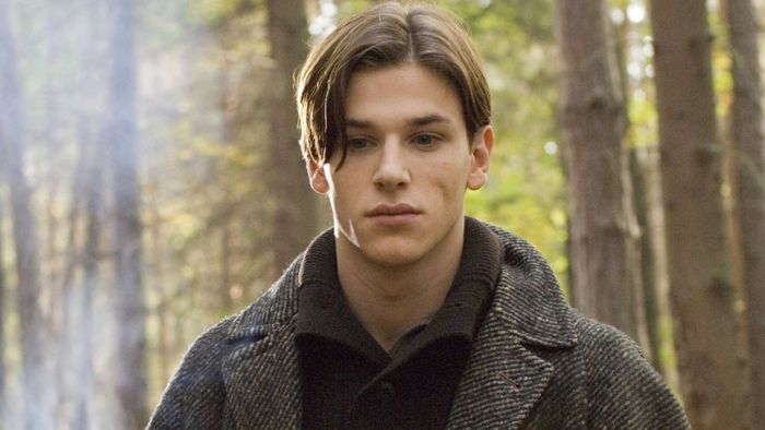 Ator de Cavaleiro da Lua e Hannibal, Gaspard Ulliel morre após acidente de esqui - 1