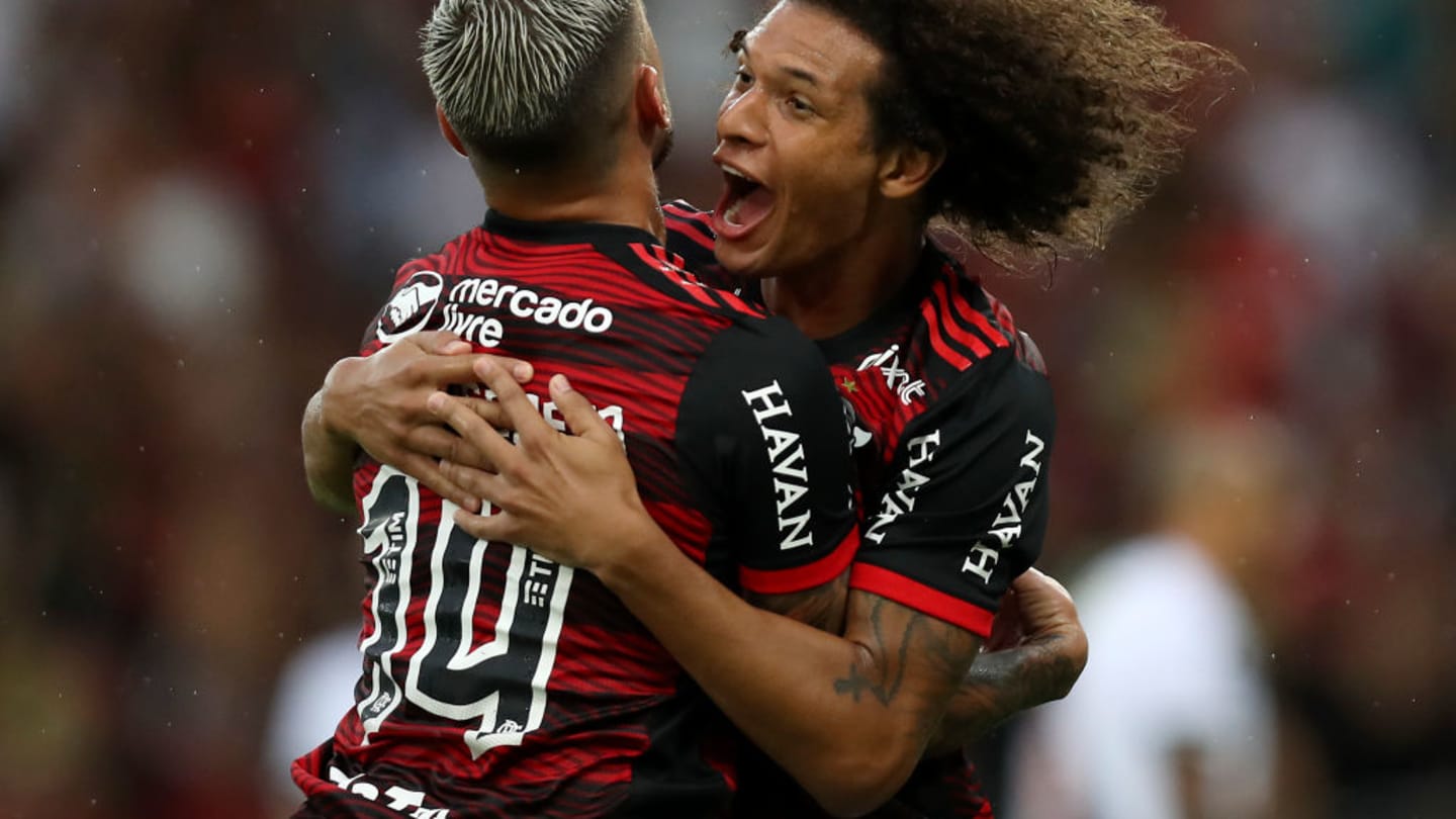 Arão é sincero ao falar sobre preferência do Flamengo na segunda semifinal: 'Que briguem entre eles' - 1