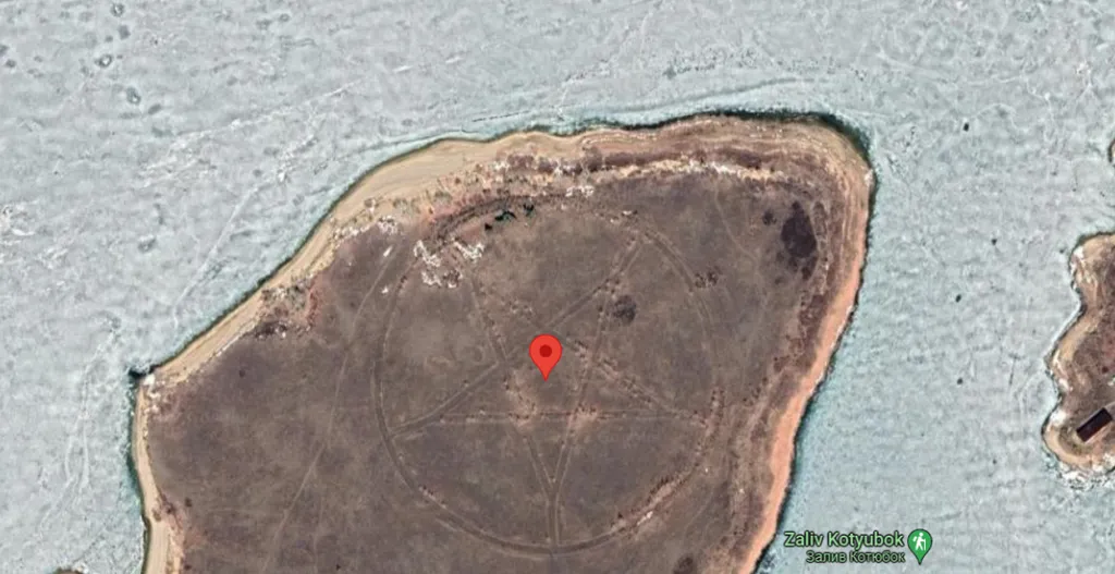 9 lugares estranhos formados por figuras bizarras no Google Maps - 5