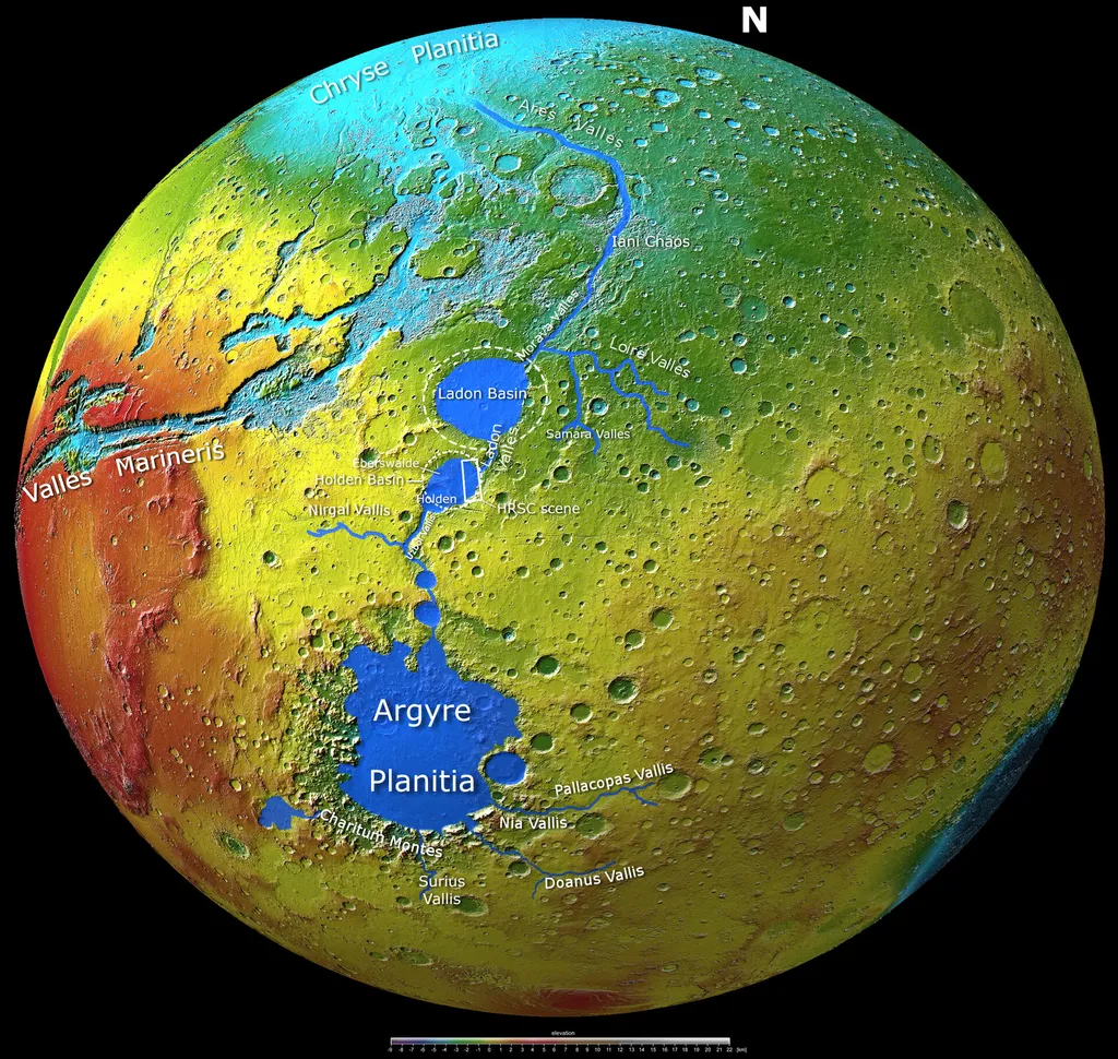 Sonda fotografa antigo sistema de canais d'água em Marte - 2