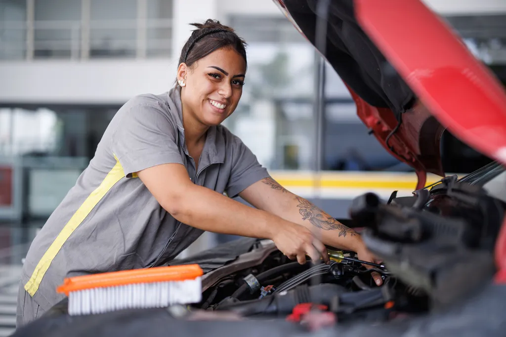 Renault abre concessionária 100% feminina em São Paulo - 2