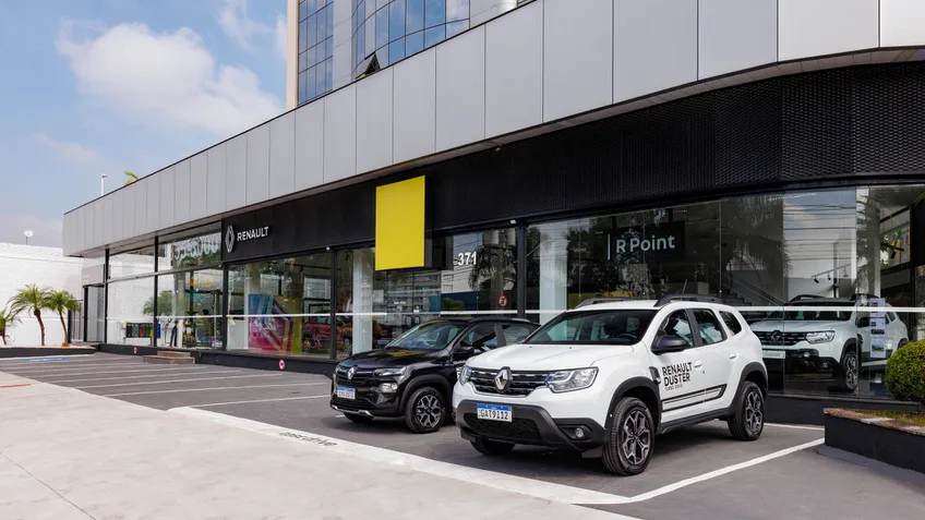 Renault inaugura concessionária 100% feminina