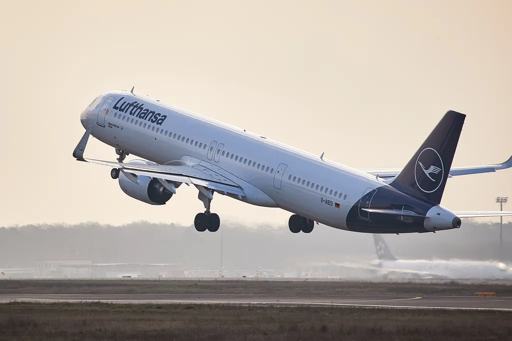 Aviões da Lufthansa vão transmitir dados de voo em tempo real - 2