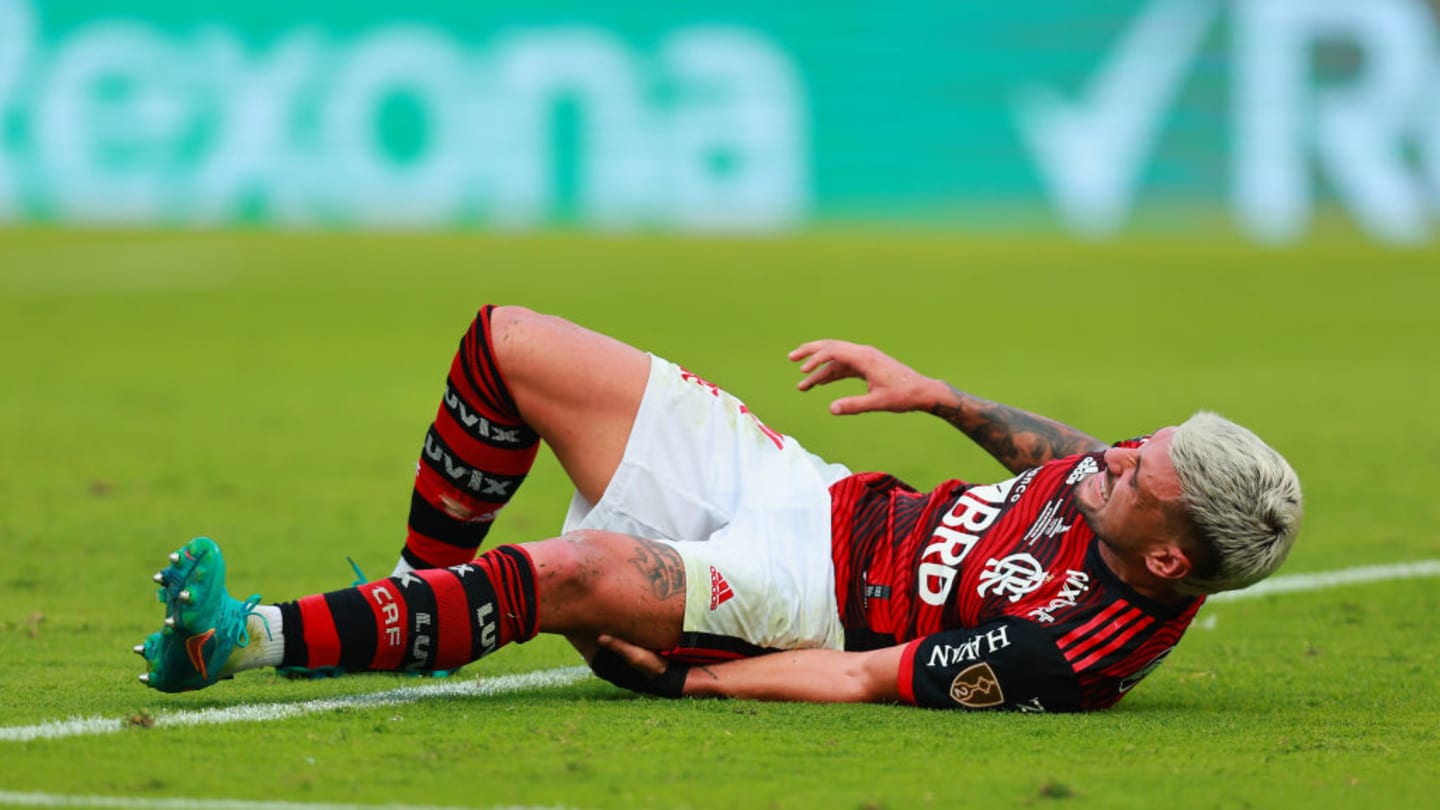 Qual é a lesão de Arrascaeta? A provável data de retorno do meia do Flamengo - 1