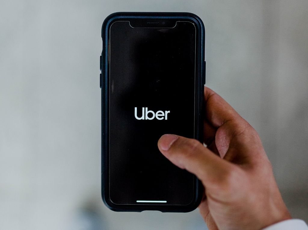 Uber lança serviço de viagem em grupo em algumas cidades brasileiras (Imagem: Austin Distel/Unsplash)