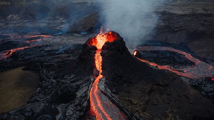 Como se forma um vulcão | Das placas tectônicas à erupção - 1