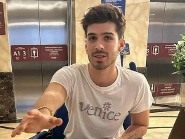 João Guilherme aparece sem camisa em clique e causa estardalhaço na web - 1