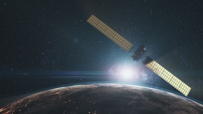 Veja satélite militar russo se aproximando de objeto em órbita - 1