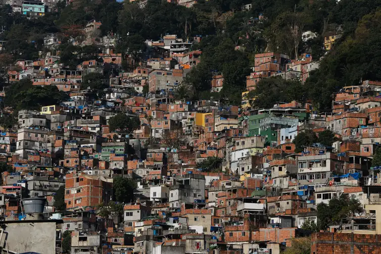 CONFRONTOS DE TRAFICANTES NA ROCINHA