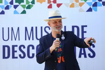 Rio de Janeiro (RJ), 29/08/2024 – O diretor do Museu Nacional, Alexander Kellner fala durante inauguração de novo espaço da instituição com a exposição “Um Museu de Descobertas”, em São Cristóvão, zona norte da capital fluminense. Foto: Tomaz Silva/Agência Brasil