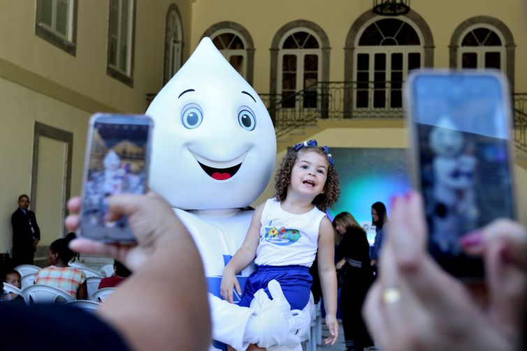 Rio de Janeiro (RJ), 23/08/2023 - O personagem Zé Gotinha participa do lançamento da campanha de multivacinação, pelo ministério da Saúde, no Palácio da Guanabara. Foto:Tânia Rêgo/Agência Brasil