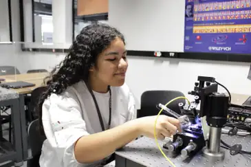 Rio de Janeiro (RJ), 26/11/2024 - Faculdade inovadora de Ciência e Tecnologia seleciona novos alunos. A aluna Júlia Amâncio. Foto: Ilum/Divulgação